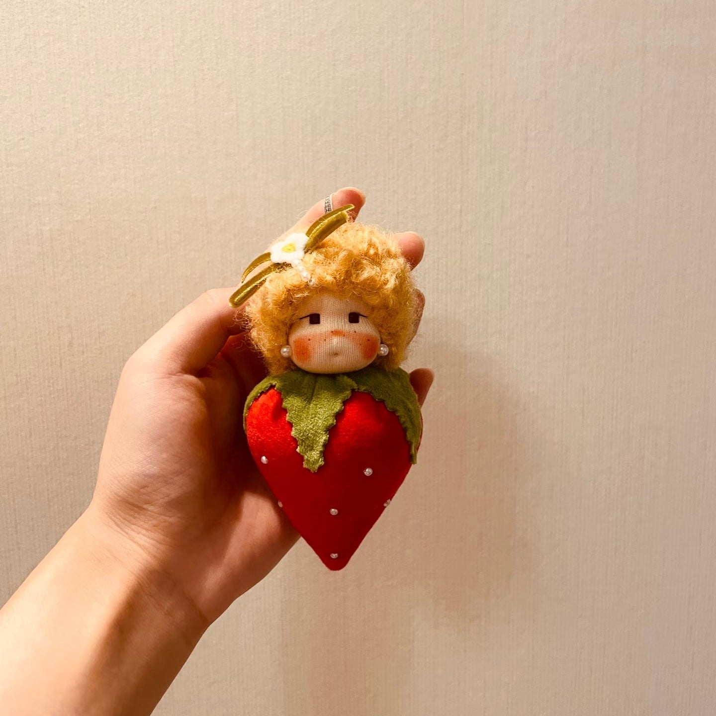 Handmade Artist Dolls – Collectible Plush Ornaments
